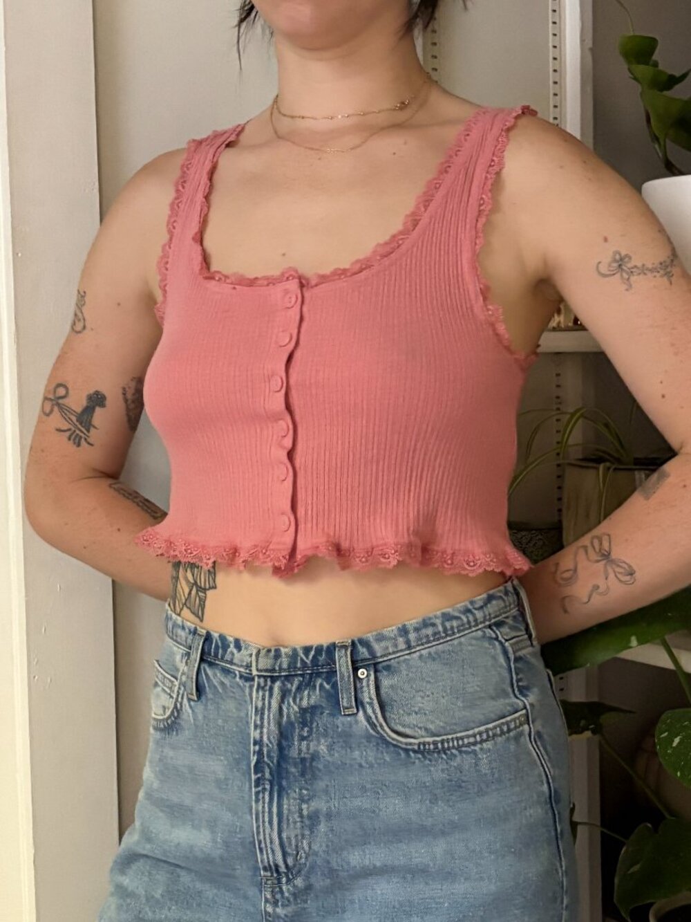 UO Pink Pointelle Cropped Tank - L